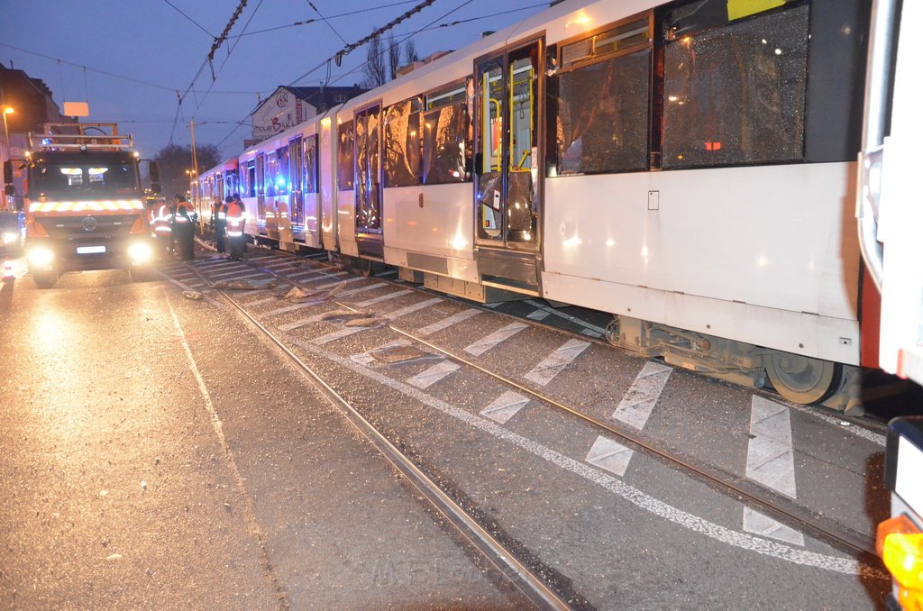 VU Kran Strab Koeln Ehrenfeld Stammstr Ehrenfeldguertel P048.JPG - Miklos Laubert